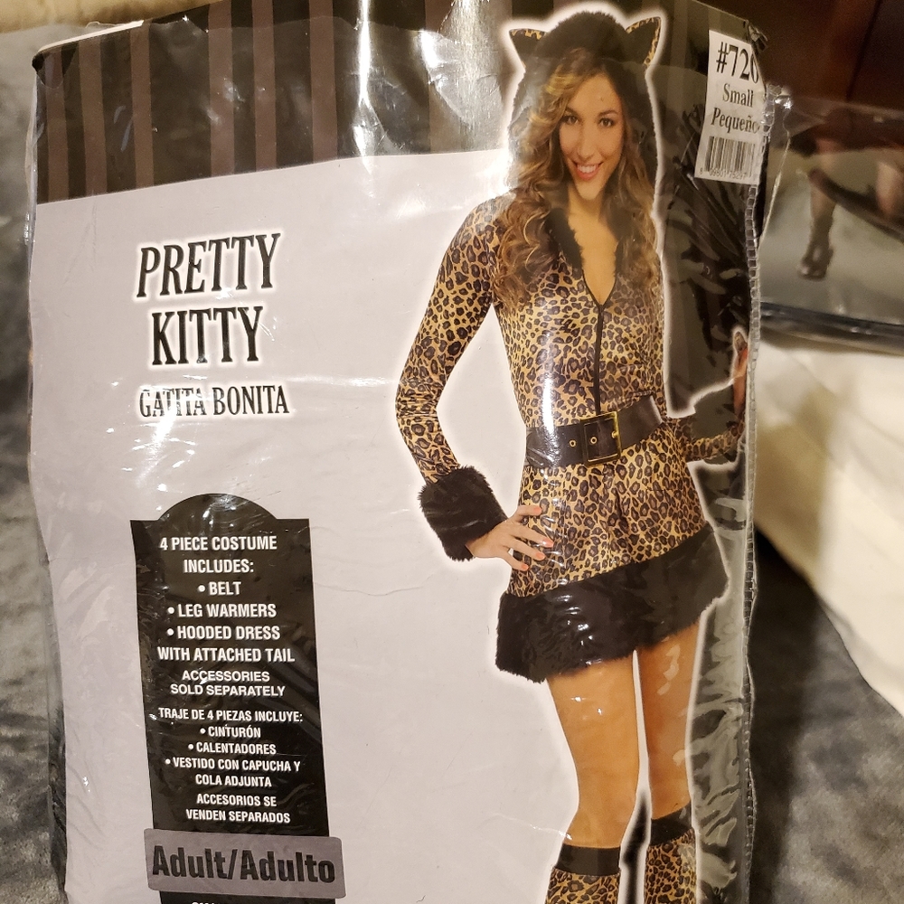 Costume